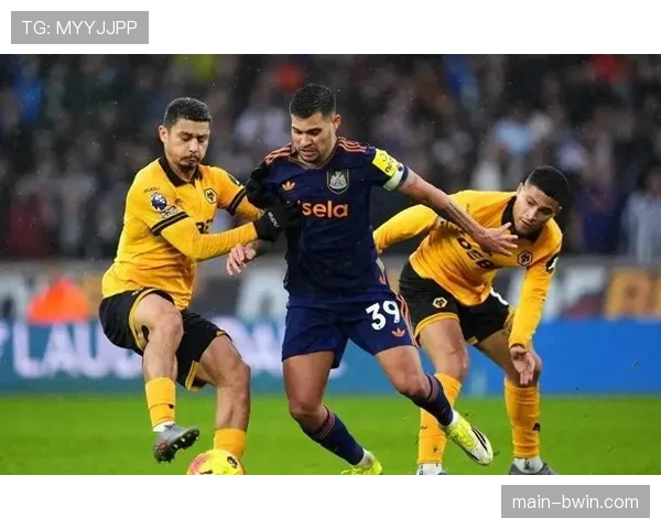 布伦特福德主场2-2被狼队逼平 残阵防线暴露欧战资格争夺隐患